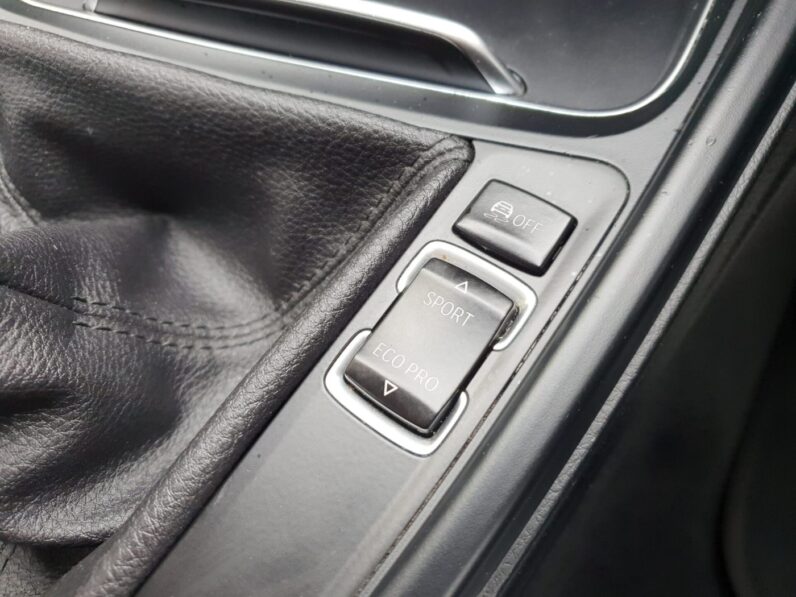 BMW 318i Sport Touring