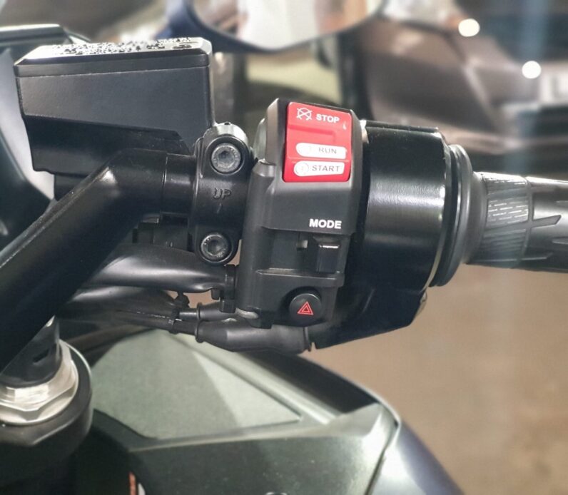 YAMAHA FJR 1300 A