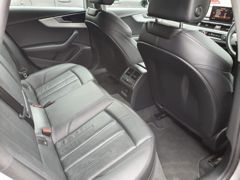 BMW 318i Sport Touring