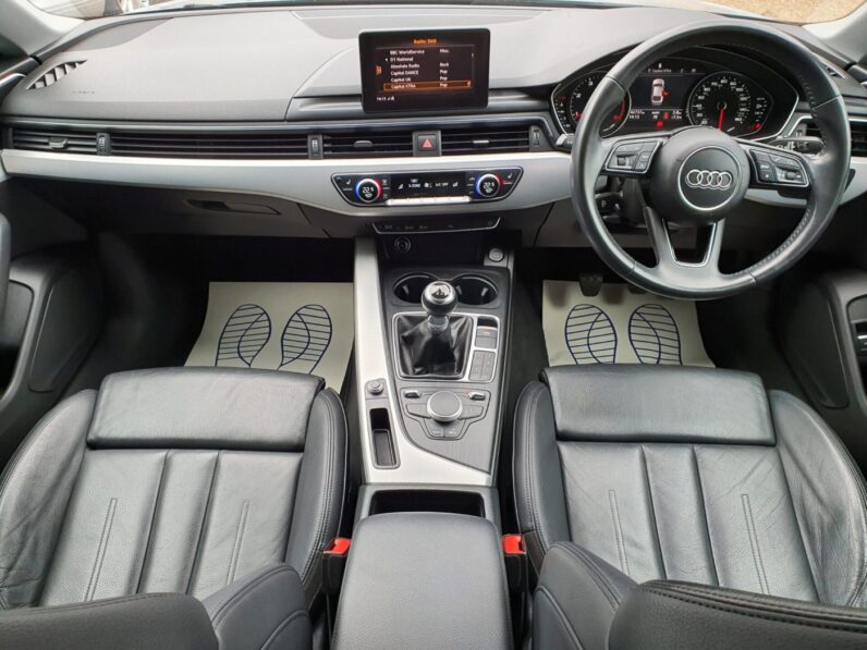 BMW 318i Sport Touring