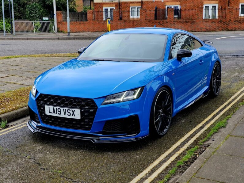 AUDI TT TFSI BLACK EDITION