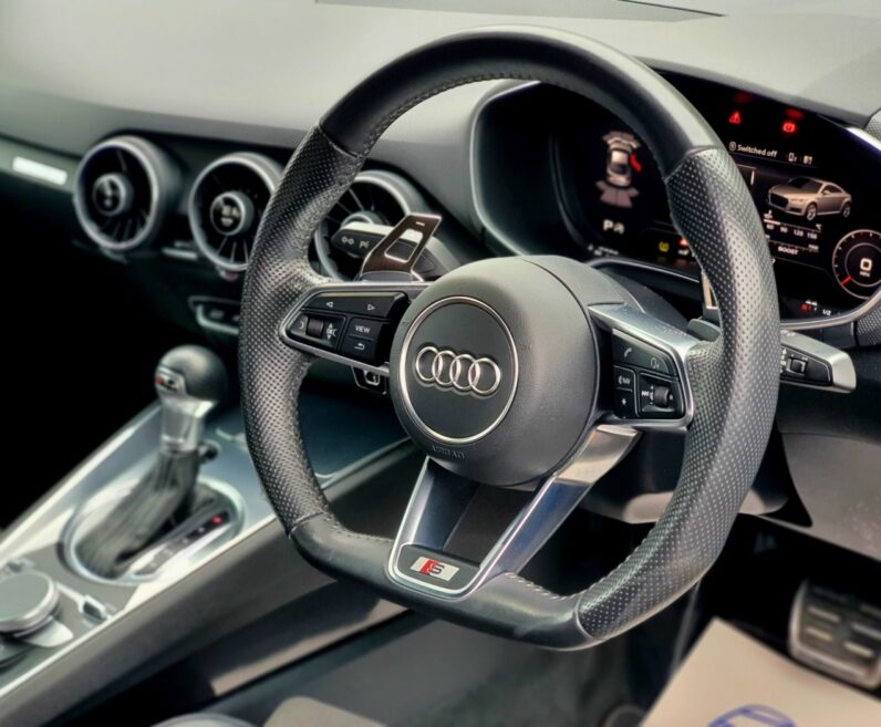 AUDI TT TFSI BLACK EDITION