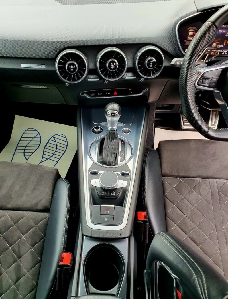 AUDI TT TFSI BLACK EDITION
