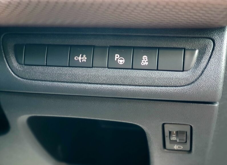 PEUGEOT 2008 VTi ALLURE STATION WAGON