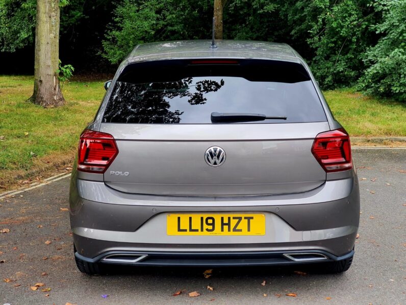 VOLKSWAGEN POLO R-LINE