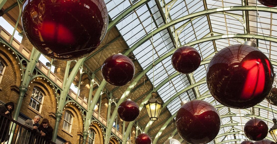 christmas decorations in Covent garden