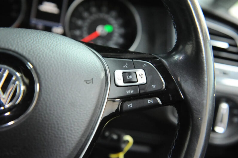 VOLKSWAGEN E-GOLF