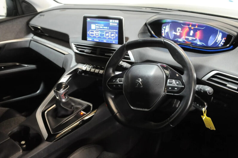 PEUGEOT 3008 BLUEHDI ALLURE
