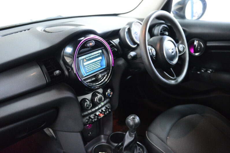 MINI HATCH COOPER CLASSIC