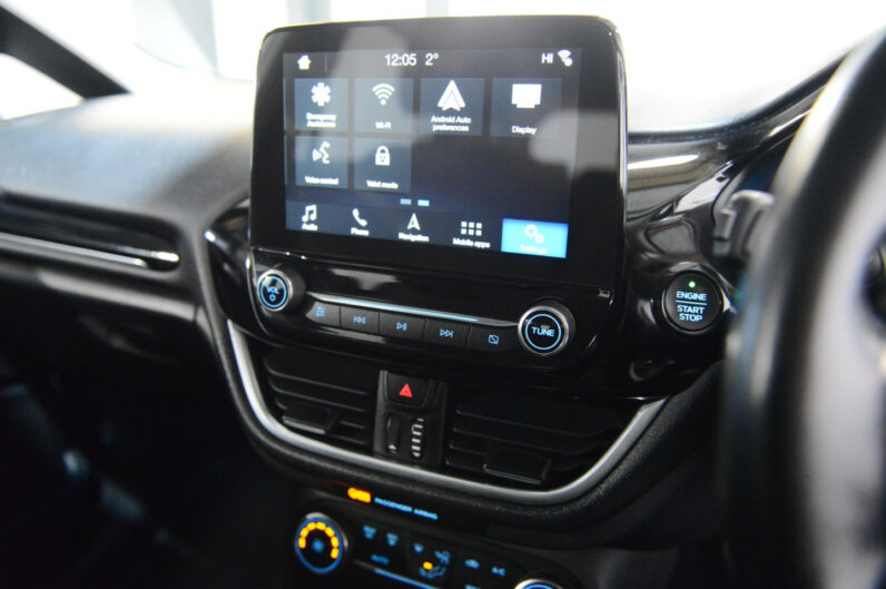 FORD FIESTA TITANIUM