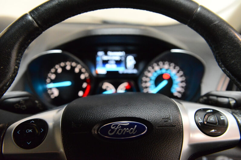 FORD KUGA ZETEC