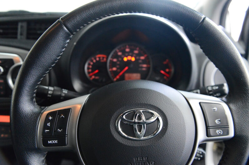 TOYOTA YARIS VVT-I ICON PLUS