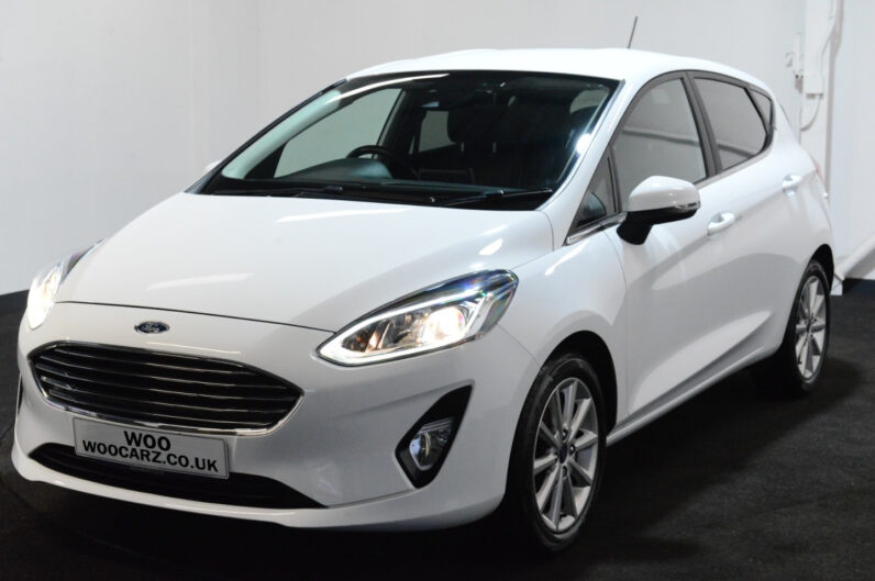 FORD FIESTA TITANIUM