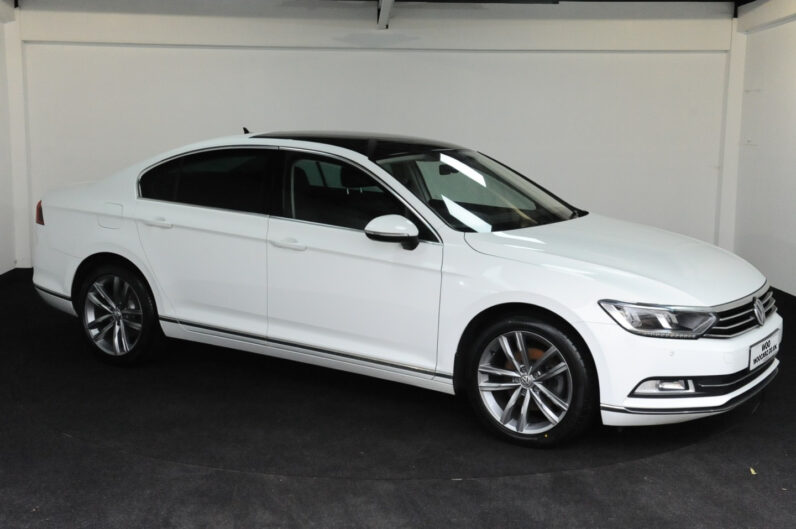 VOLKSWAGEN PASSAT GT TSI EVO DESG