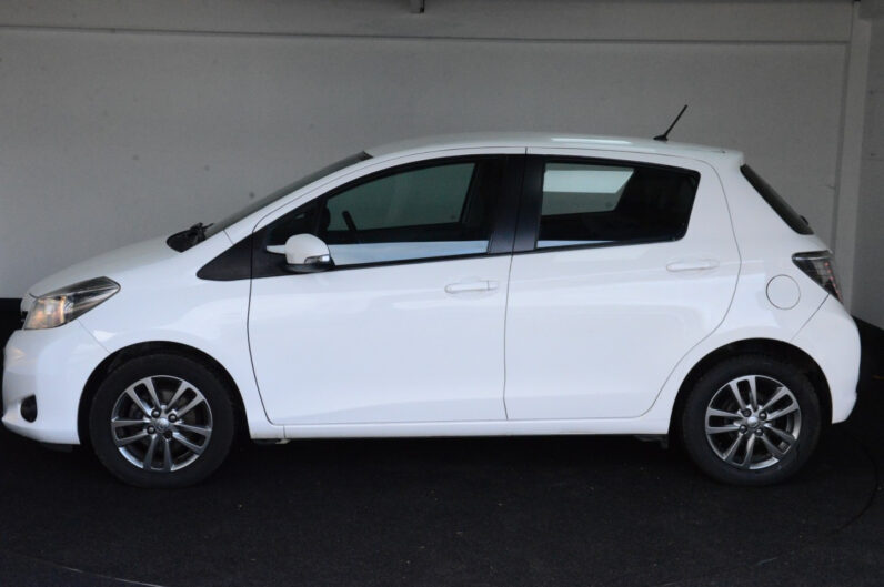 TOYOTA YARIS VVT-I ICON PLUS
