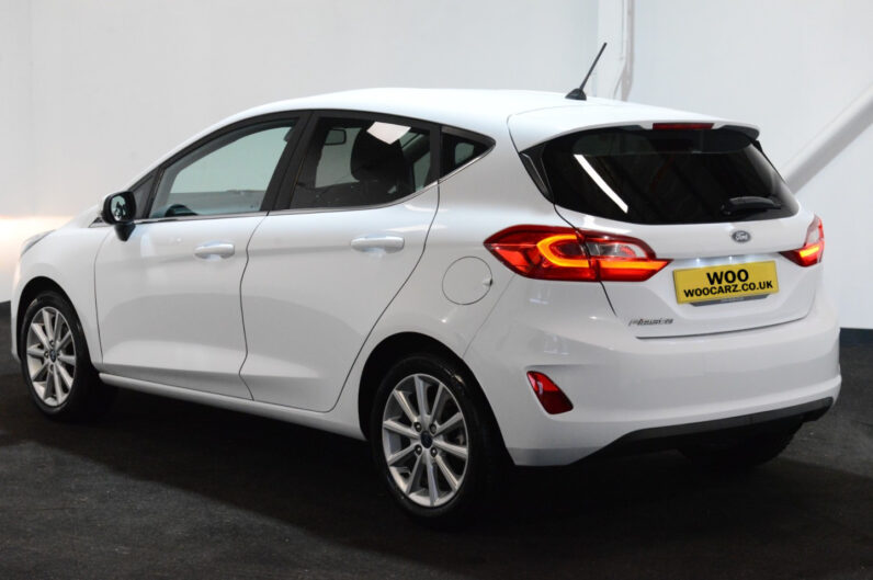 FORD FIESTA TITANIUM