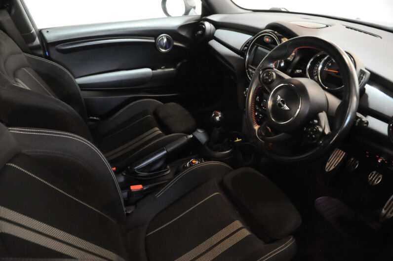 MINI HATCH COOPER SPORT