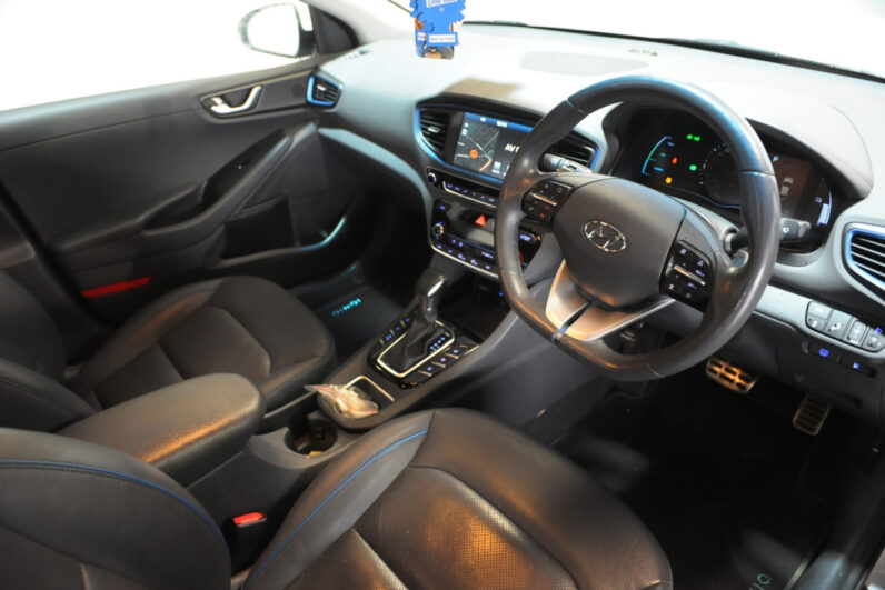 HYUNDAI IONIQ PREMIUM SE MHEV