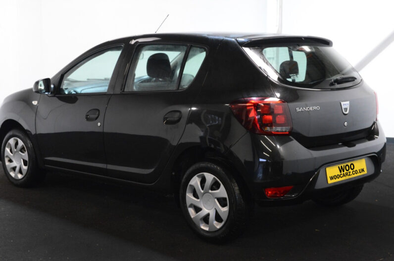 DACIA SANDERO ESSENTIAL TCE