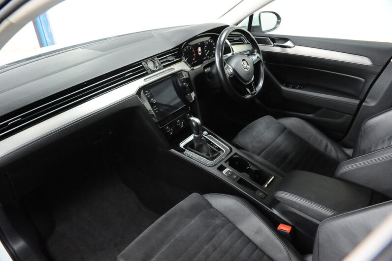 VOLKSWAGEN PASSAT GT TSI EVO DESG