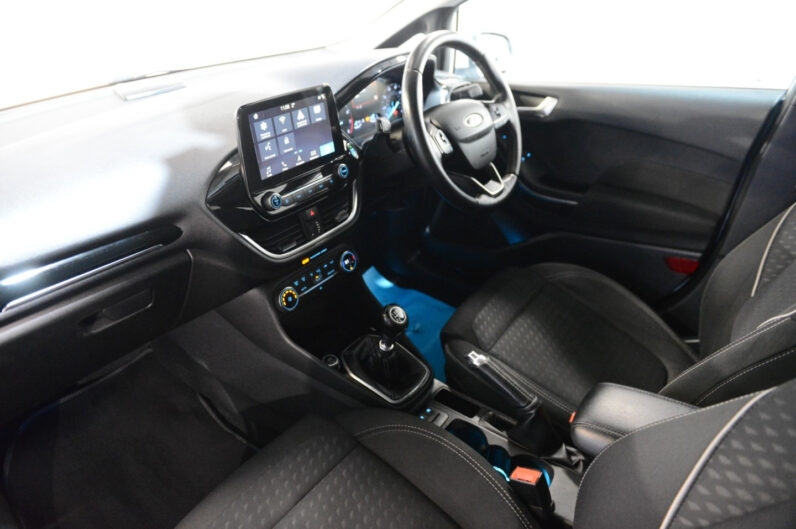 FORD FIESTA TITANIUM