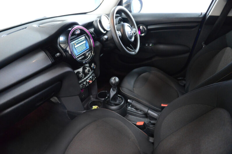 MINI HATCH COOPER CLASSIC