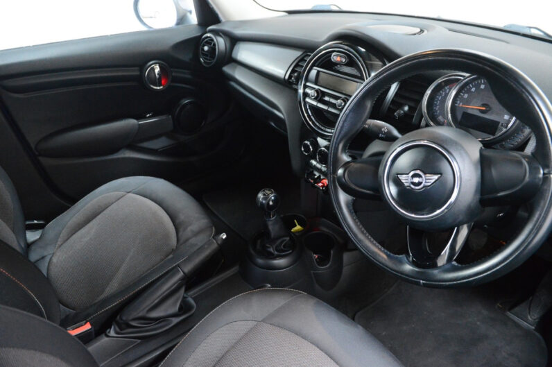 MINI HATCH COOPER