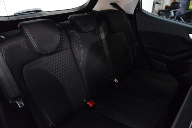 FORD FIESTA TITANIUM