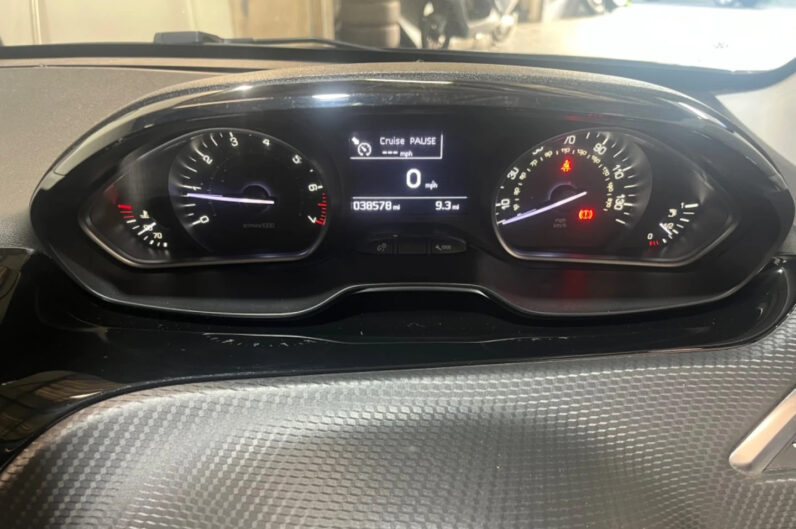 PEUGEOT 208 S/S TECH EDITION