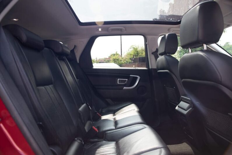 LAND ROVER DISCOVERY SPORT TD4 SE TECH