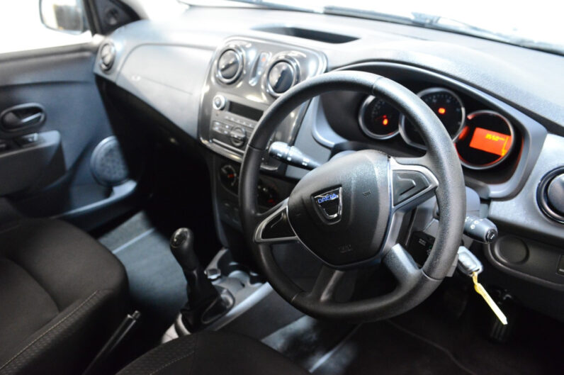 DACIA SANDERO ESSENTIAL TCE