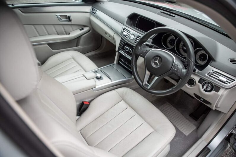 MERCEDES-BENZ E CLASS E220 CDI SE