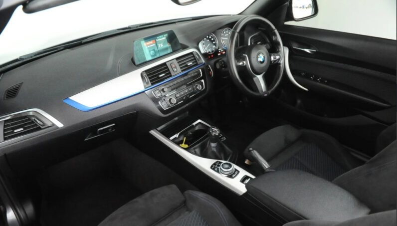 BMW 2 SERIES 218i M SPORT