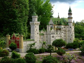 image of a lego castle in Legoland