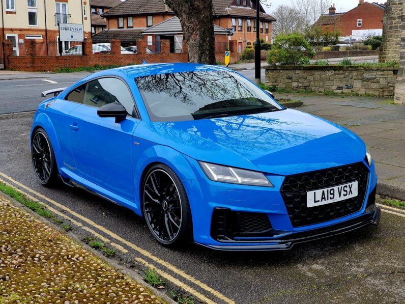 AUDI TT TFSI BLACK EDITION