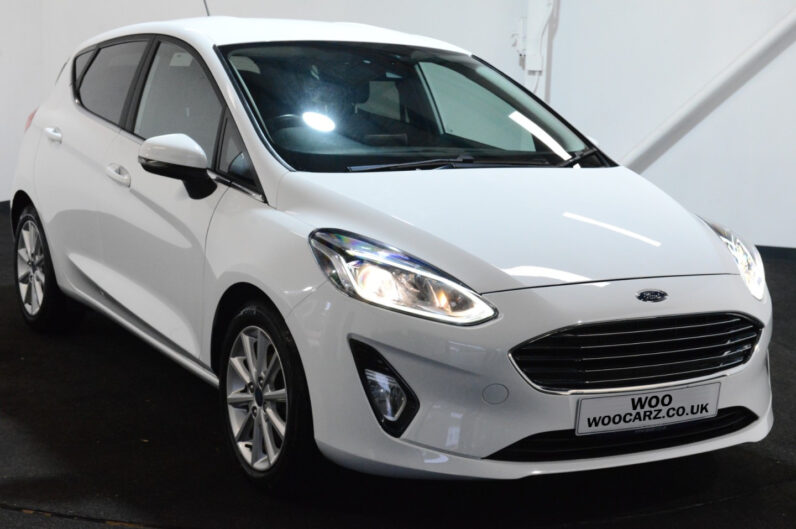 FORD FIESTA TITANIUM