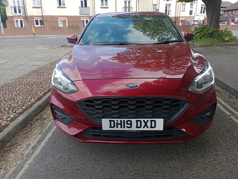 FORD FOCUS ST-LINE