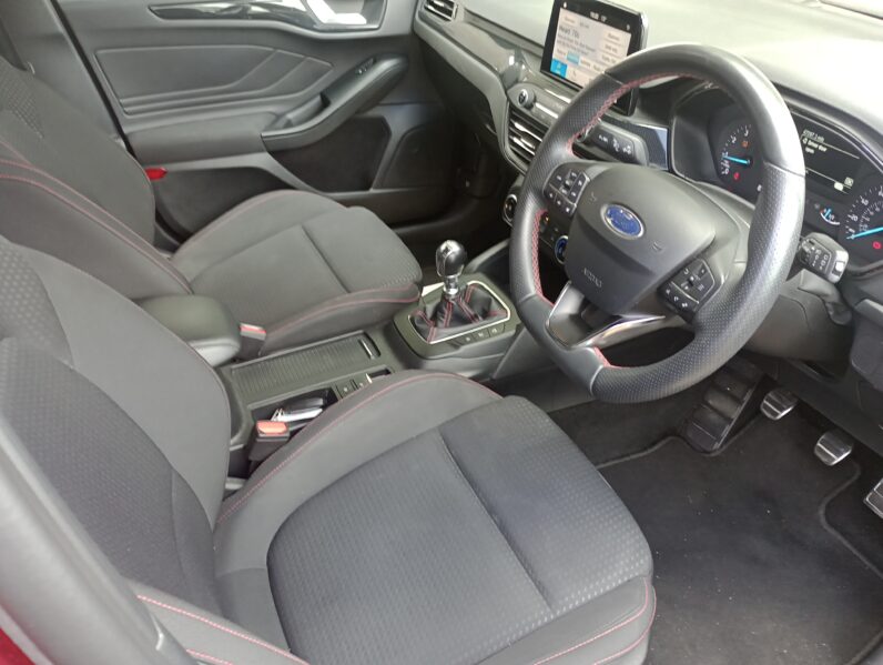 FORD FOCUS ST-LINE