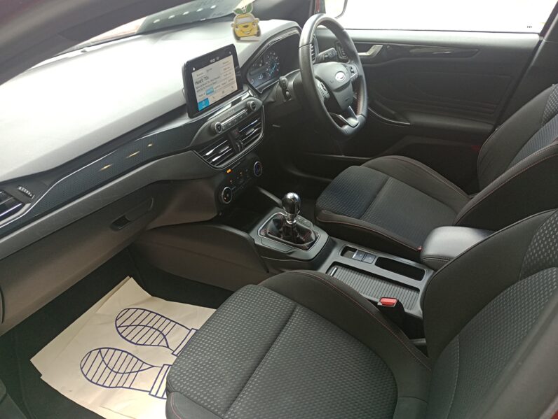 FORD FOCUS ST-LINE