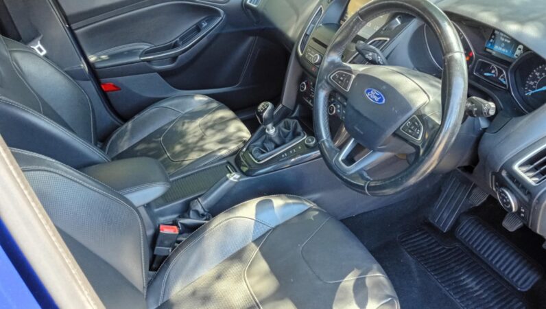 FORD FOCUS TITANIUM TDCI 5-Door