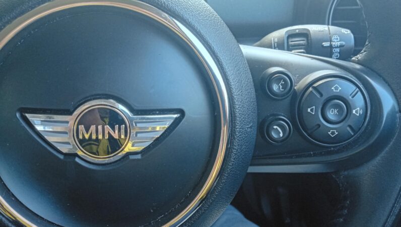 Mini Hatch One