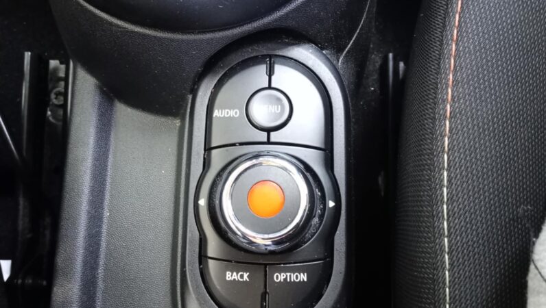 Mini Hatch One